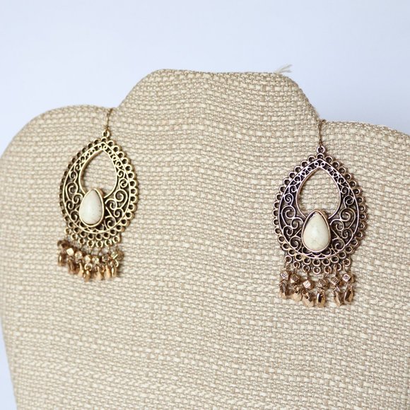 Bohemian Dangle Earrings - Picture 1 of 4